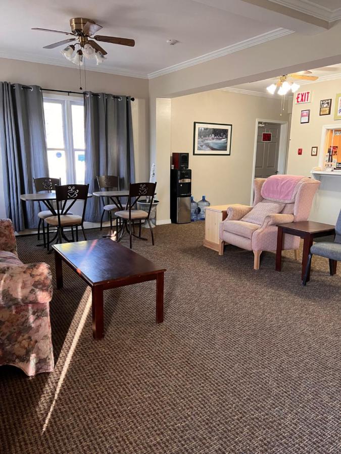 Oswego Inn ภายนอก รูปภาพ