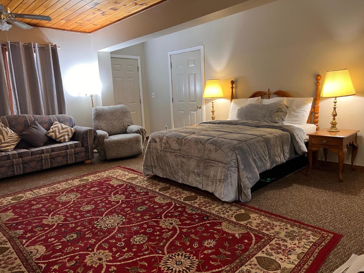 Oswego Inn ภายนอก รูปภาพ