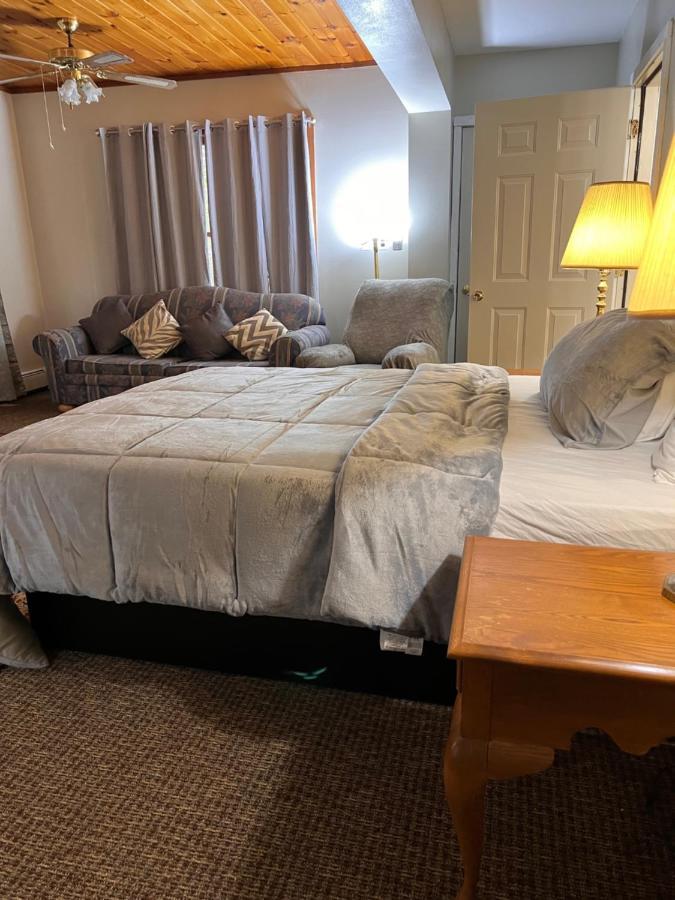 Oswego Inn ภายนอก รูปภาพ