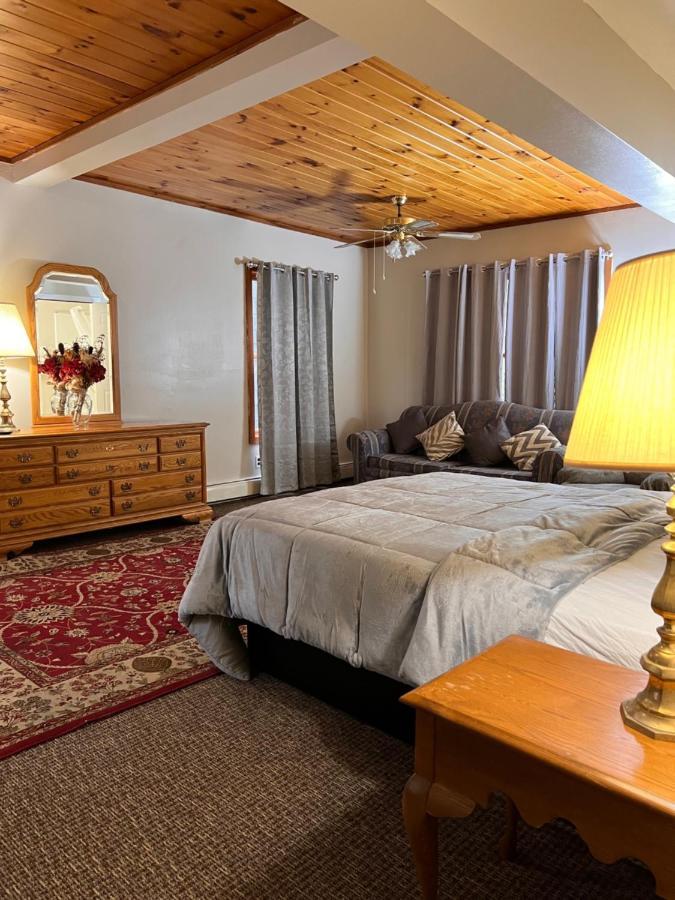 Oswego Inn ภายนอก รูปภาพ