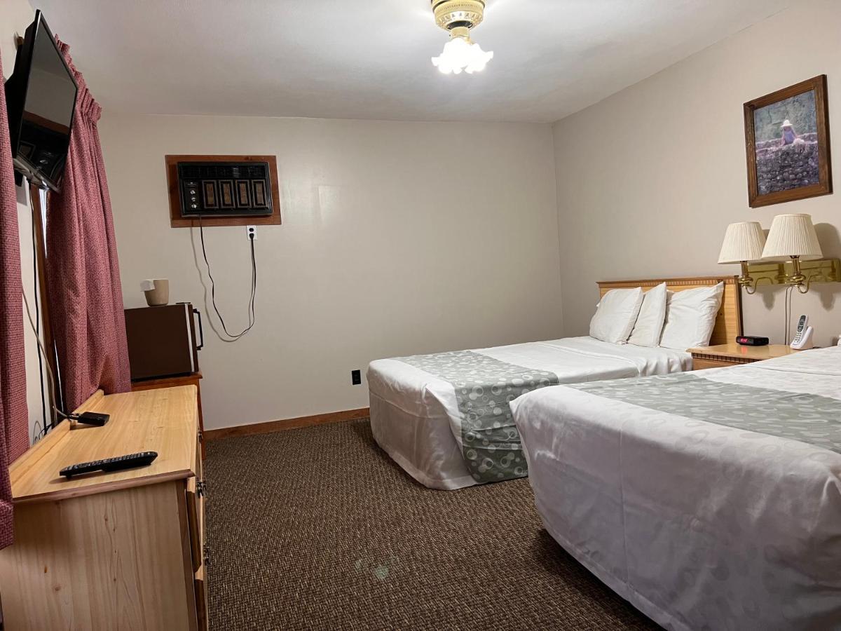 Oswego Inn ภายนอก รูปภาพ
