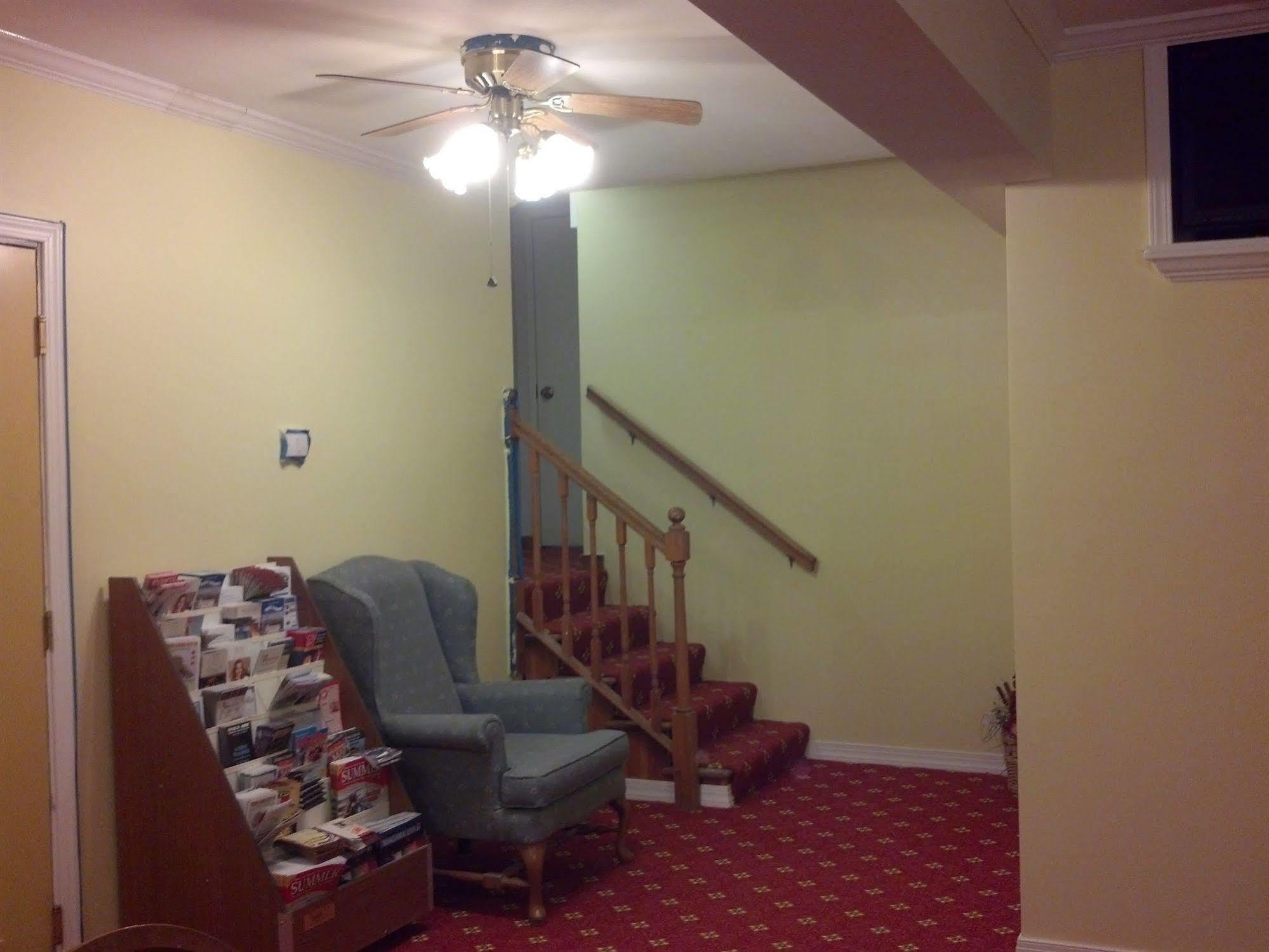 Oswego Inn ภายนอก รูปภาพ