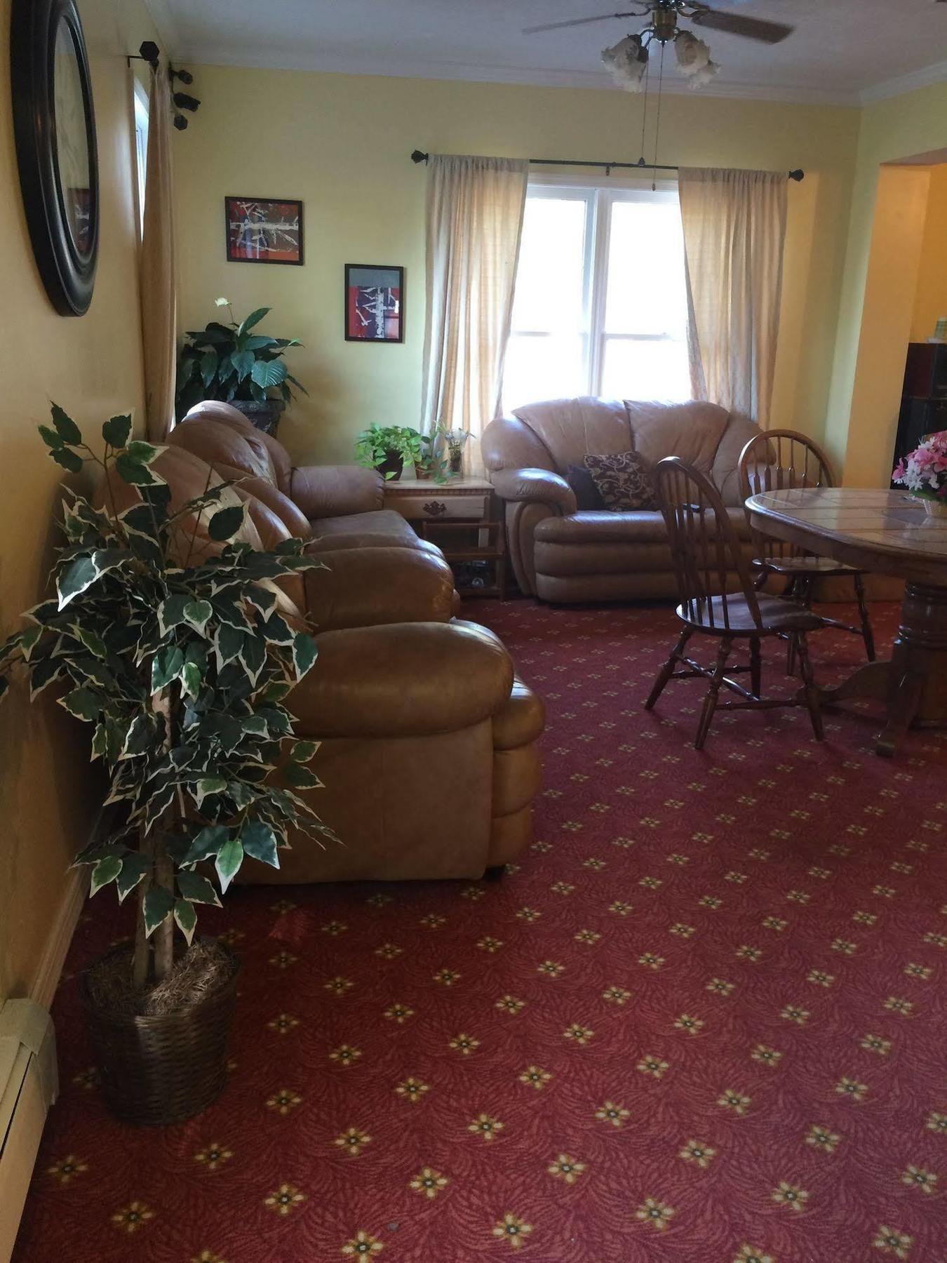 Oswego Inn ภายนอก รูปภาพ